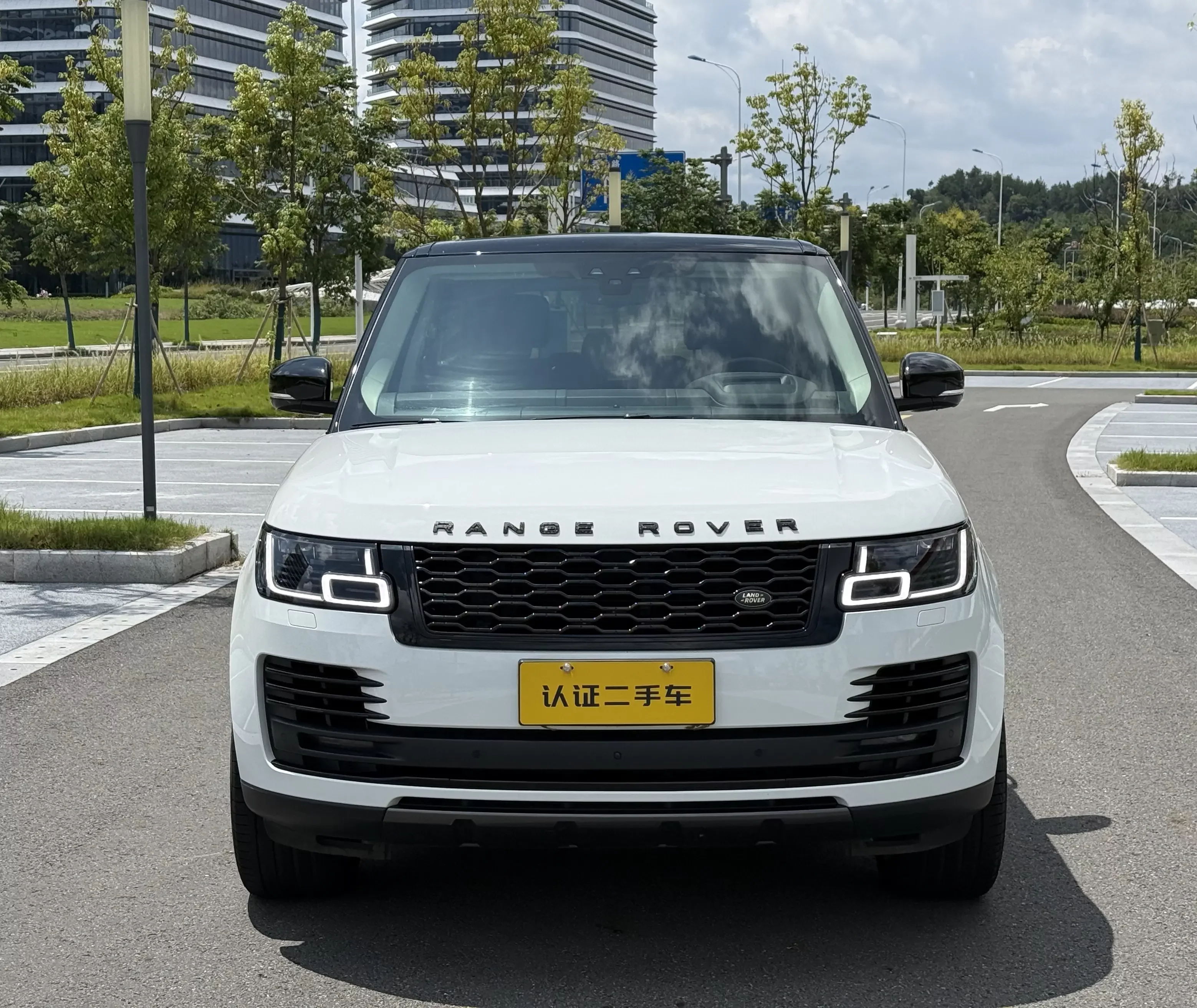 Land Rover range rover