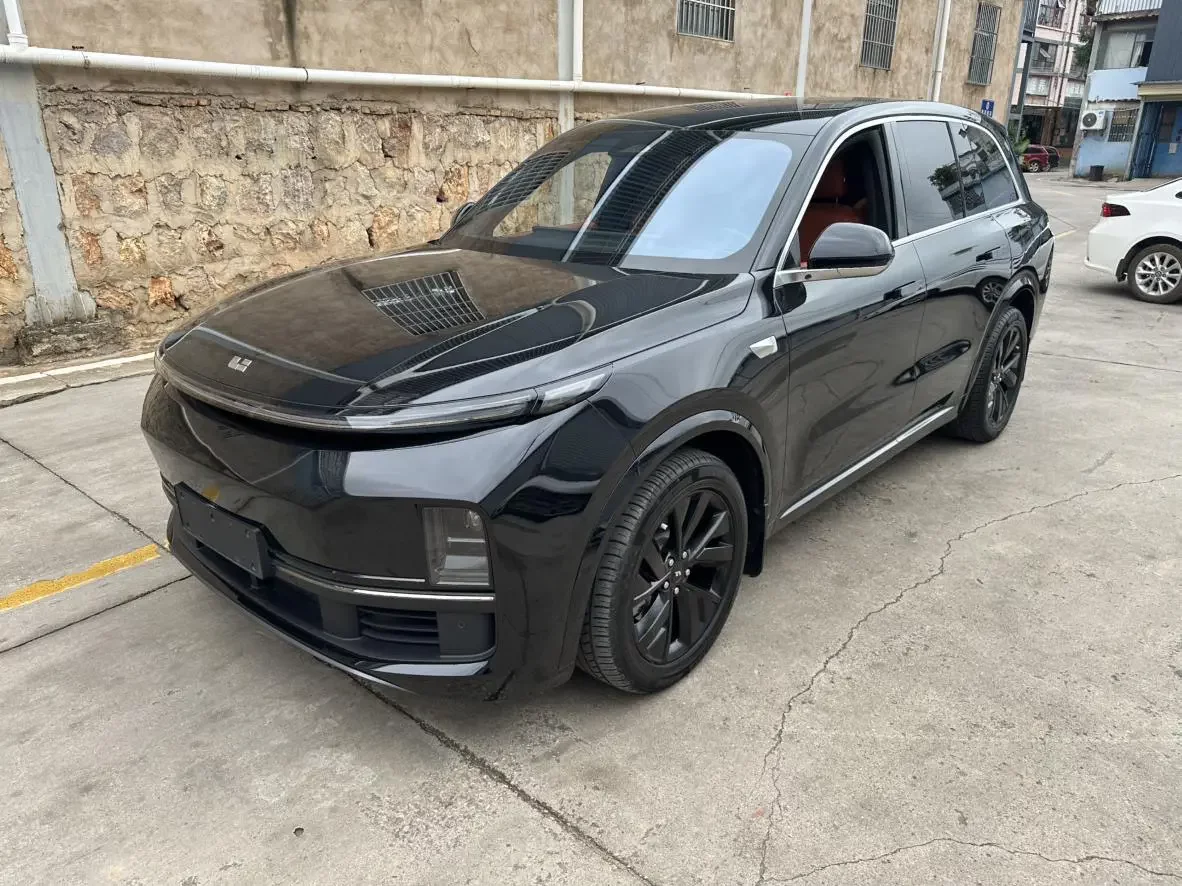 Li L8 (Ideal L8)