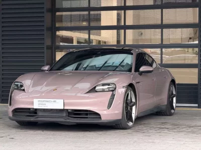 Porsche Taycan