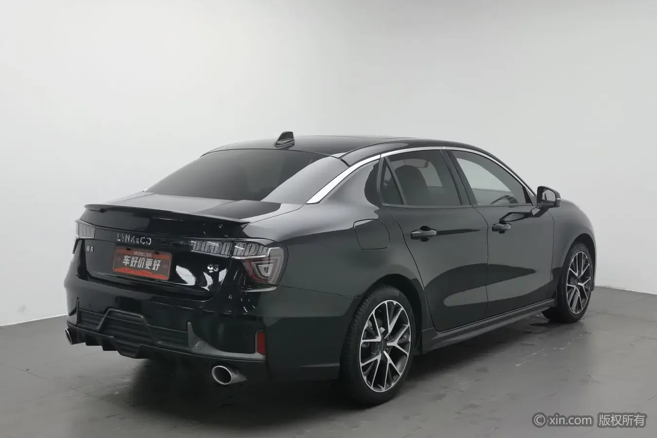 Lynk & Co 03