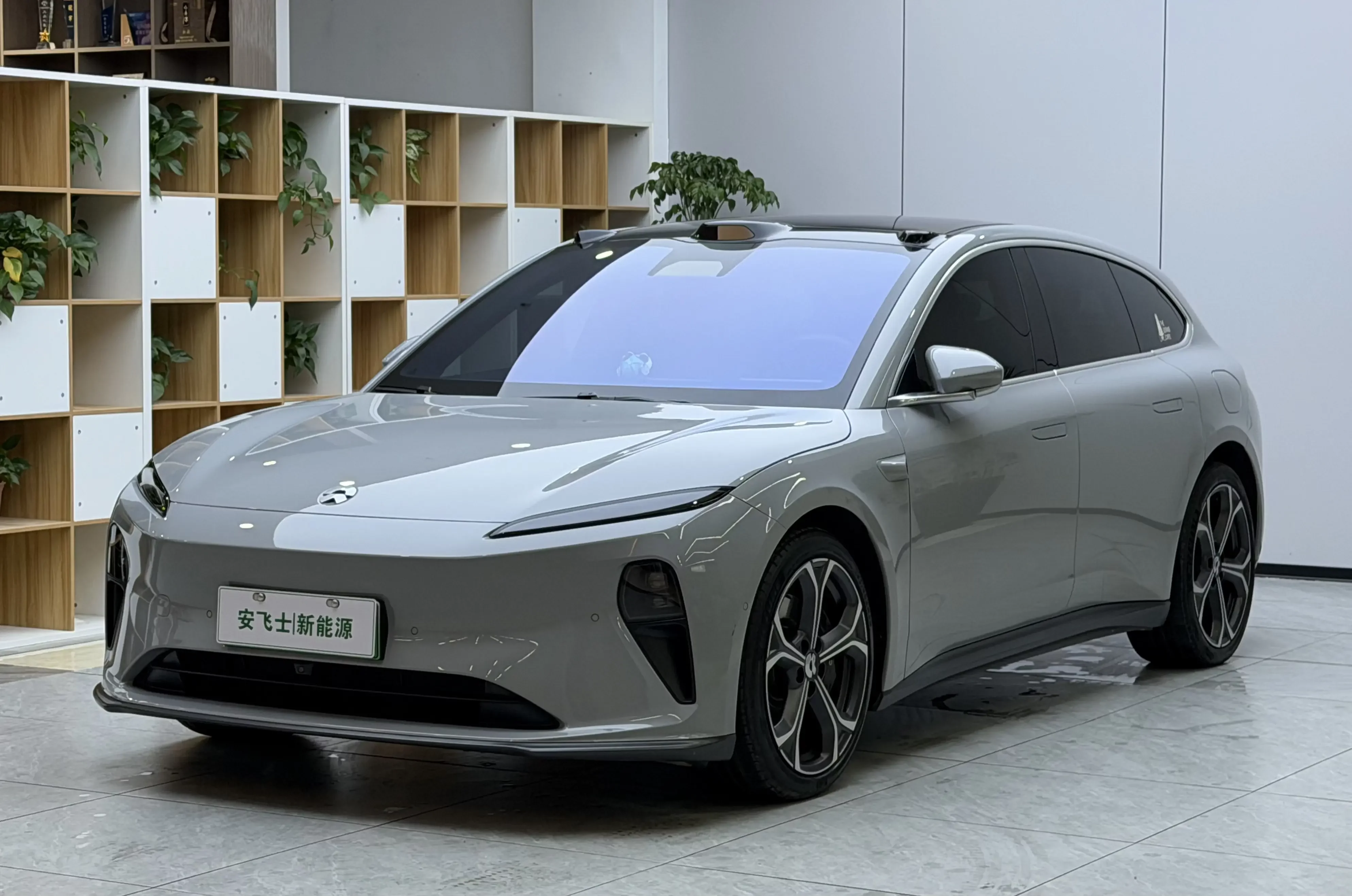 NIO ET5T