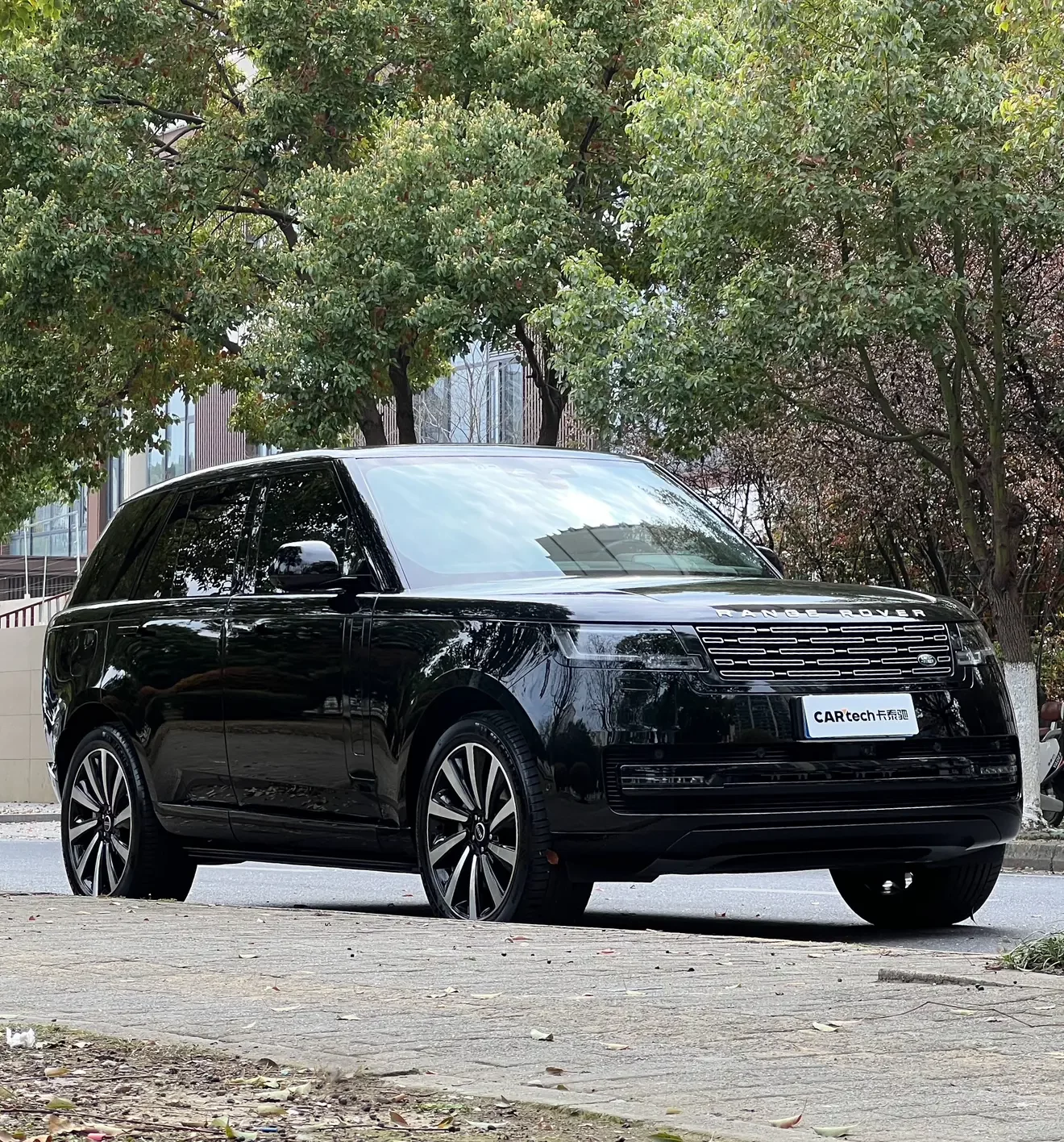 Land Rover range rover