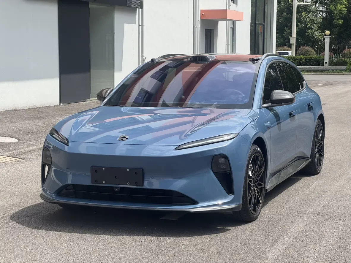 NIO ET5T