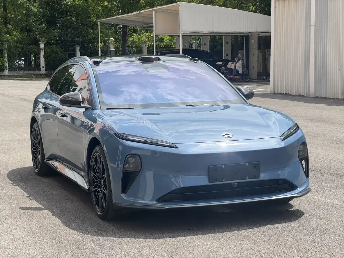 NIO ET5T