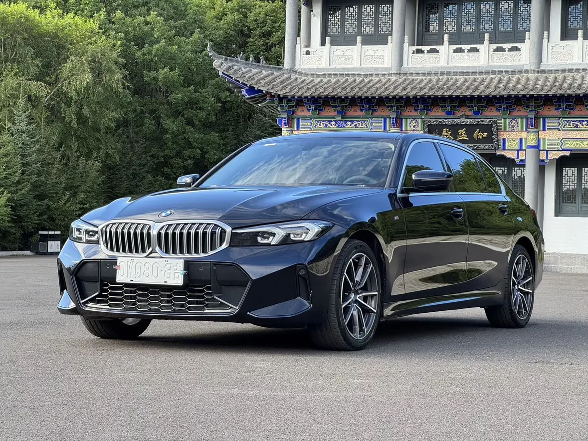 BMW 3-SERIES