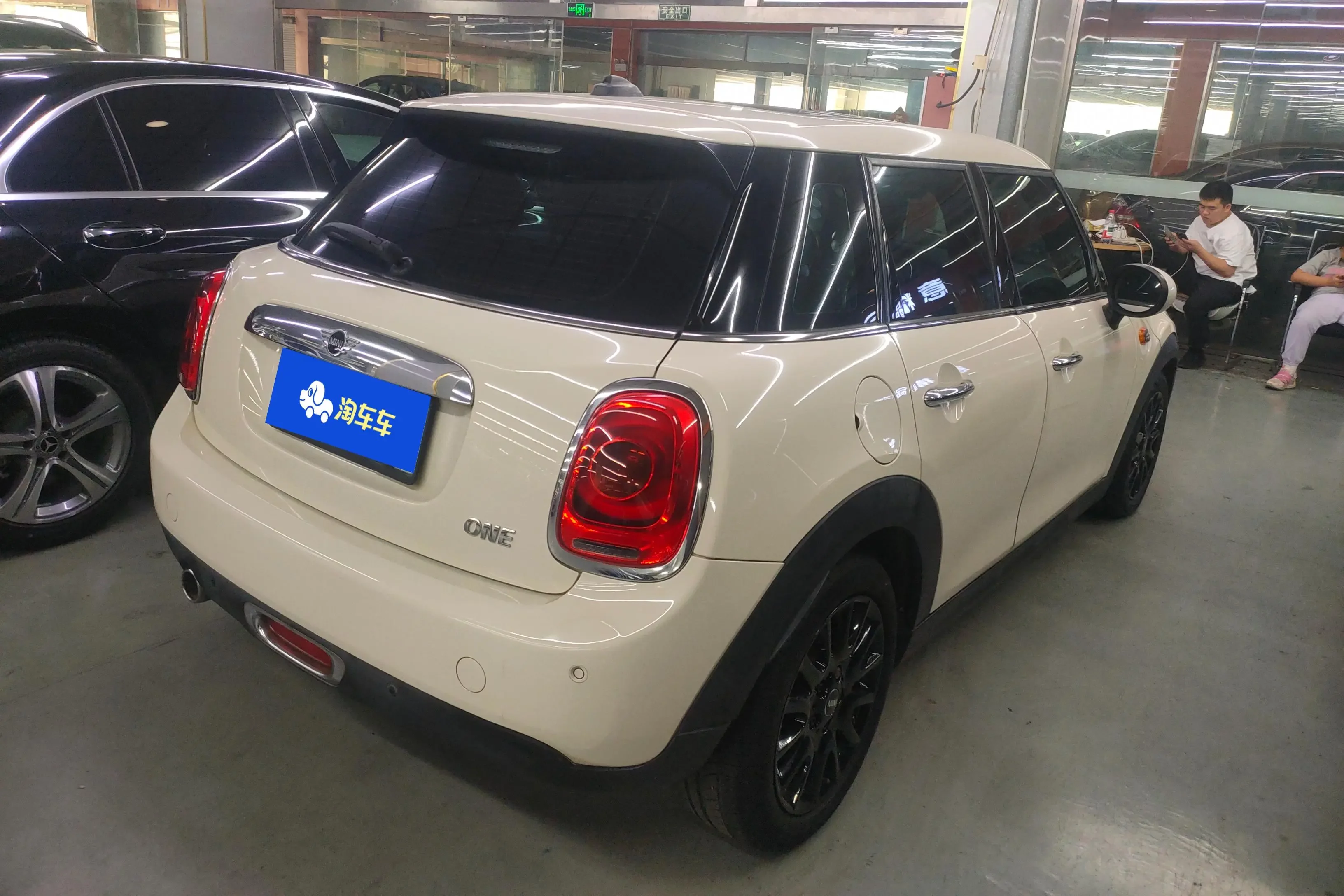 MINI 