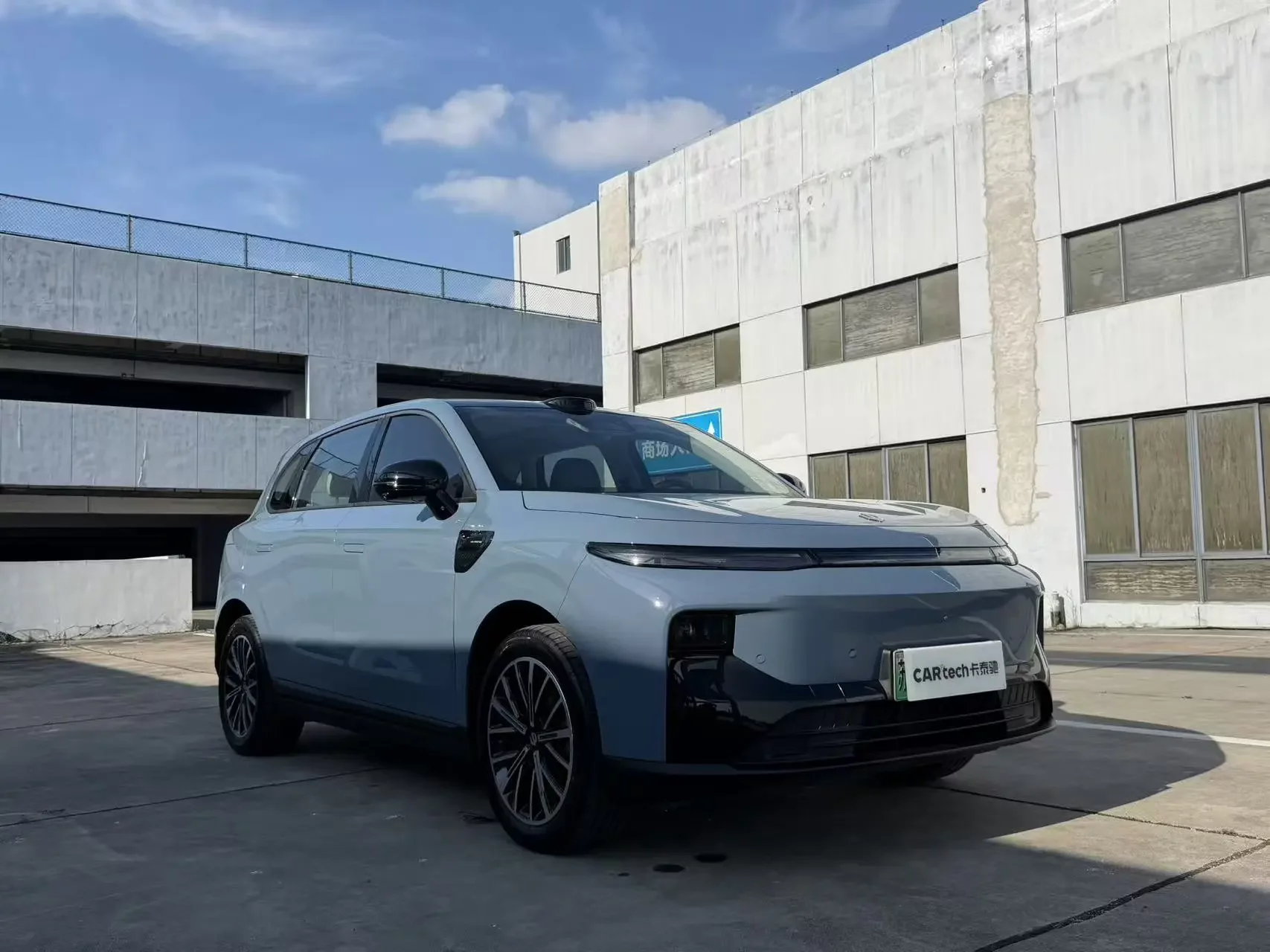 Leapmotor B10