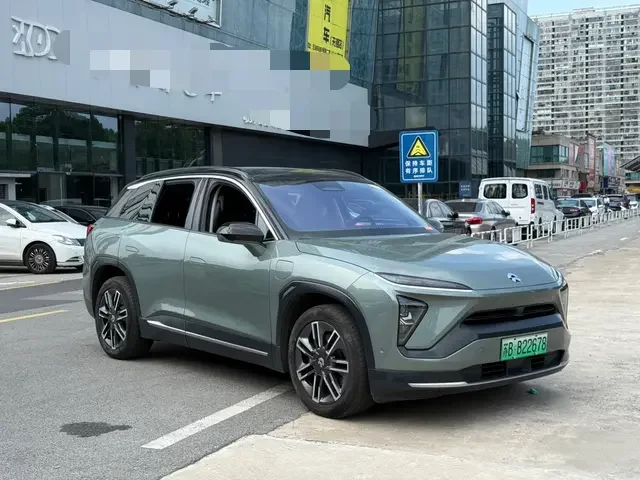 NIO ES6