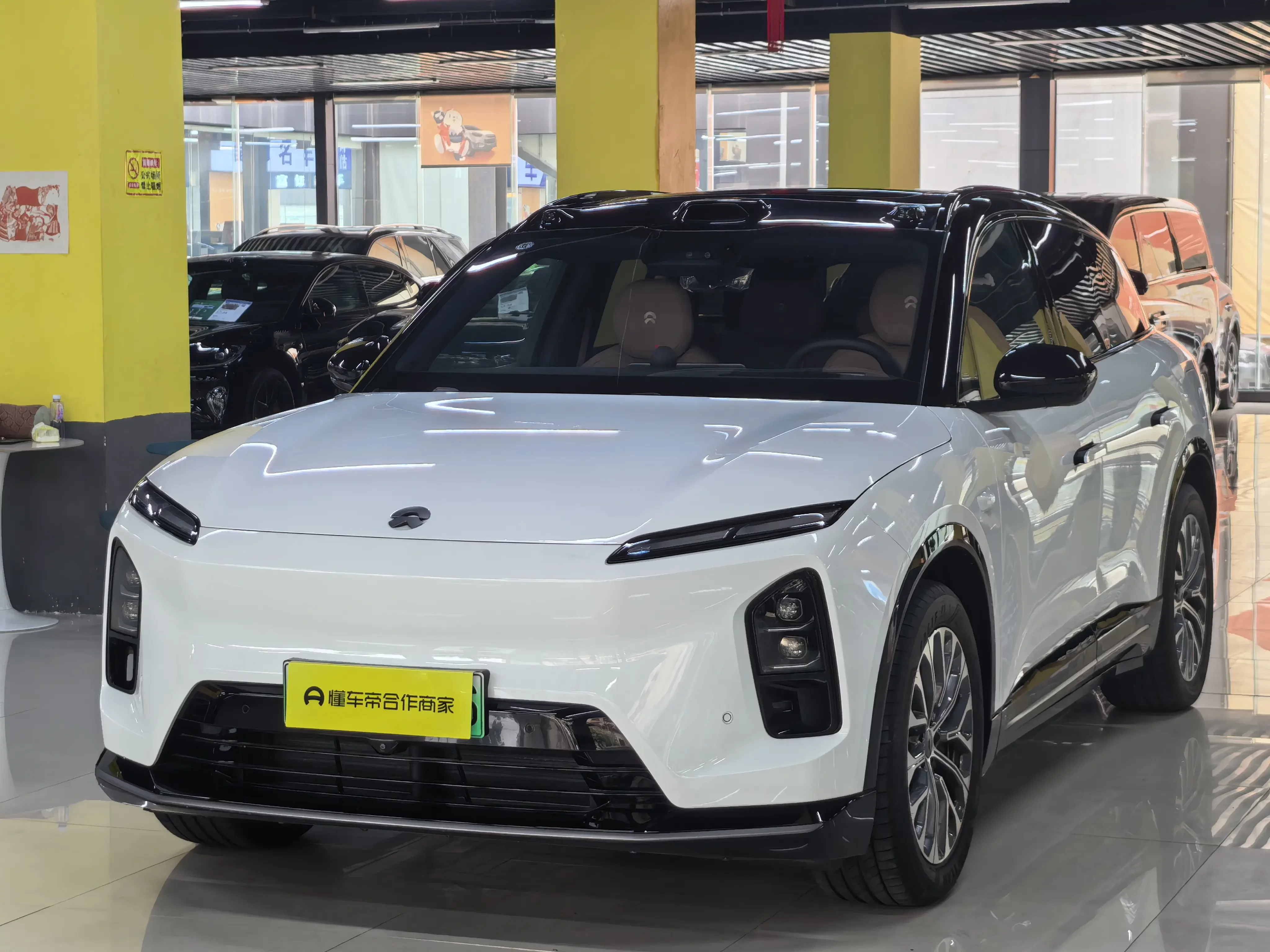 NIO ES6