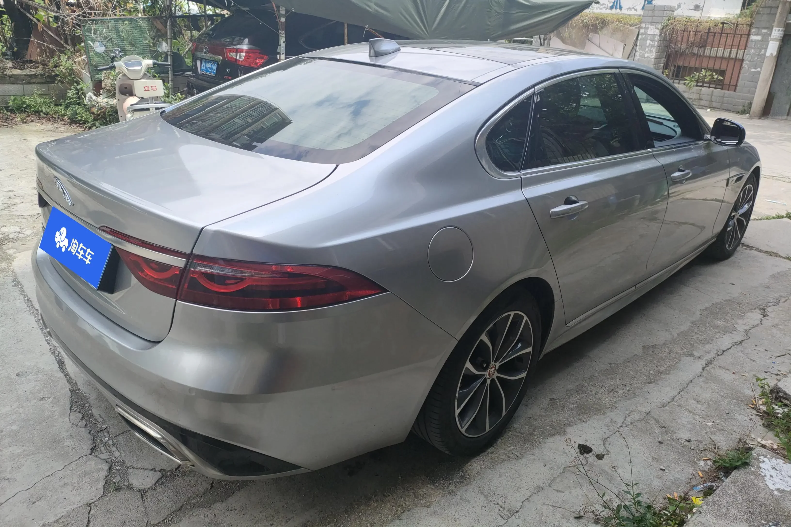 Jaguar XFL