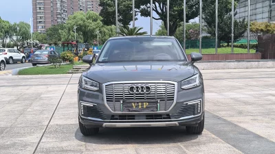 Audi Q2L e-tron