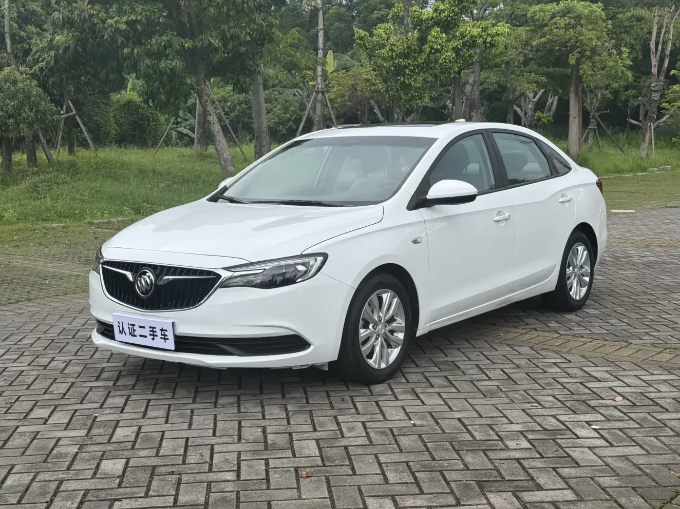 Buick Yinglang