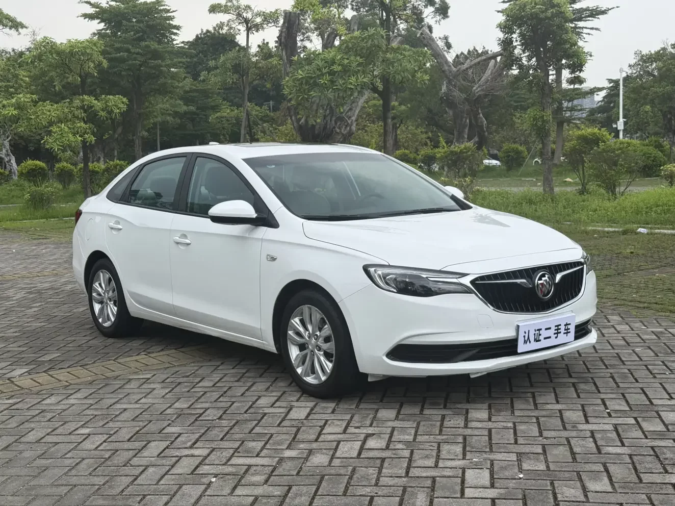 Buick Yinglang