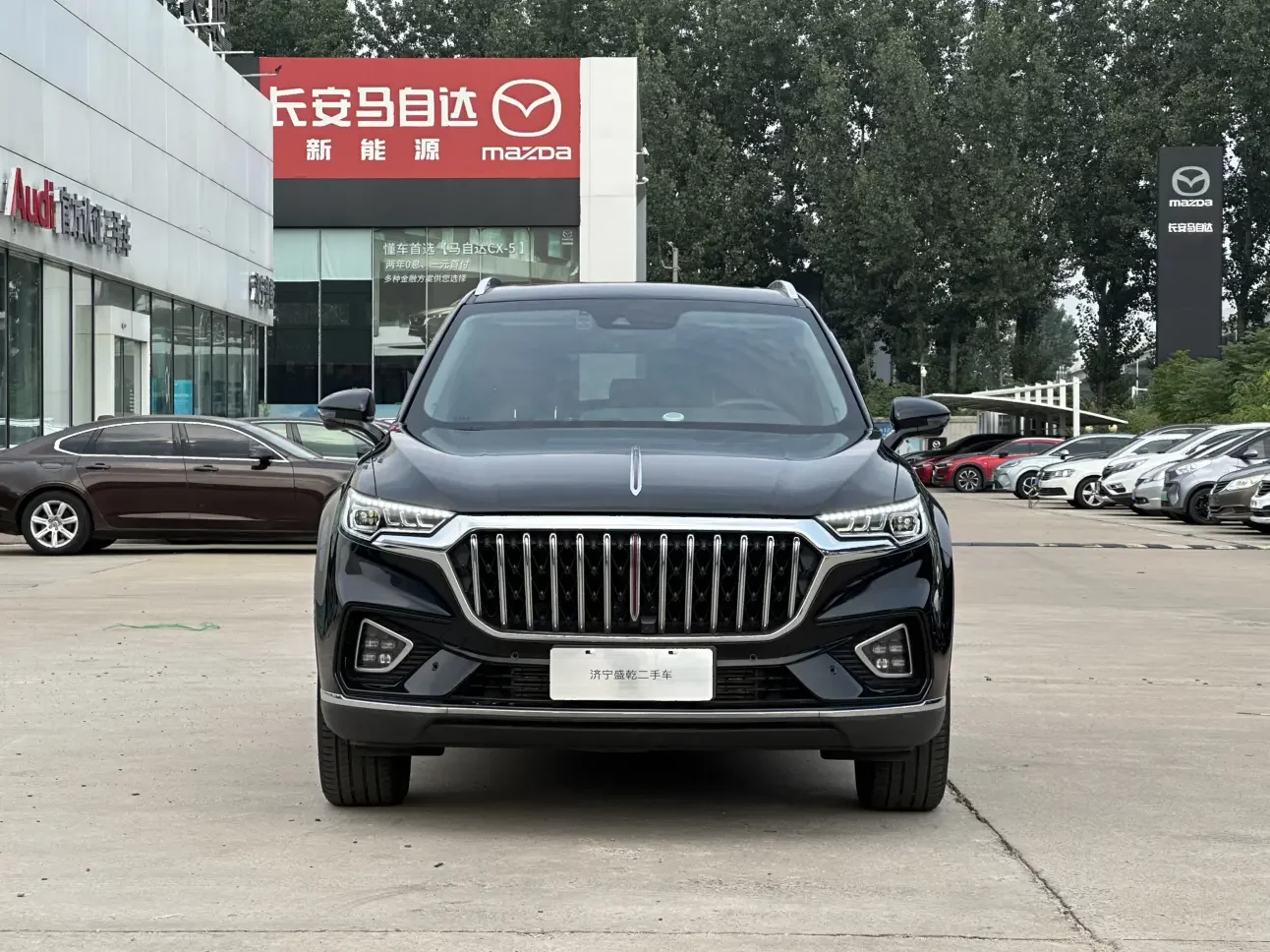 Hongqi HS5