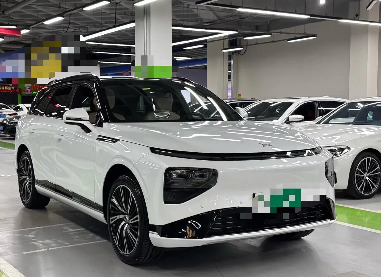 Xpeng G9