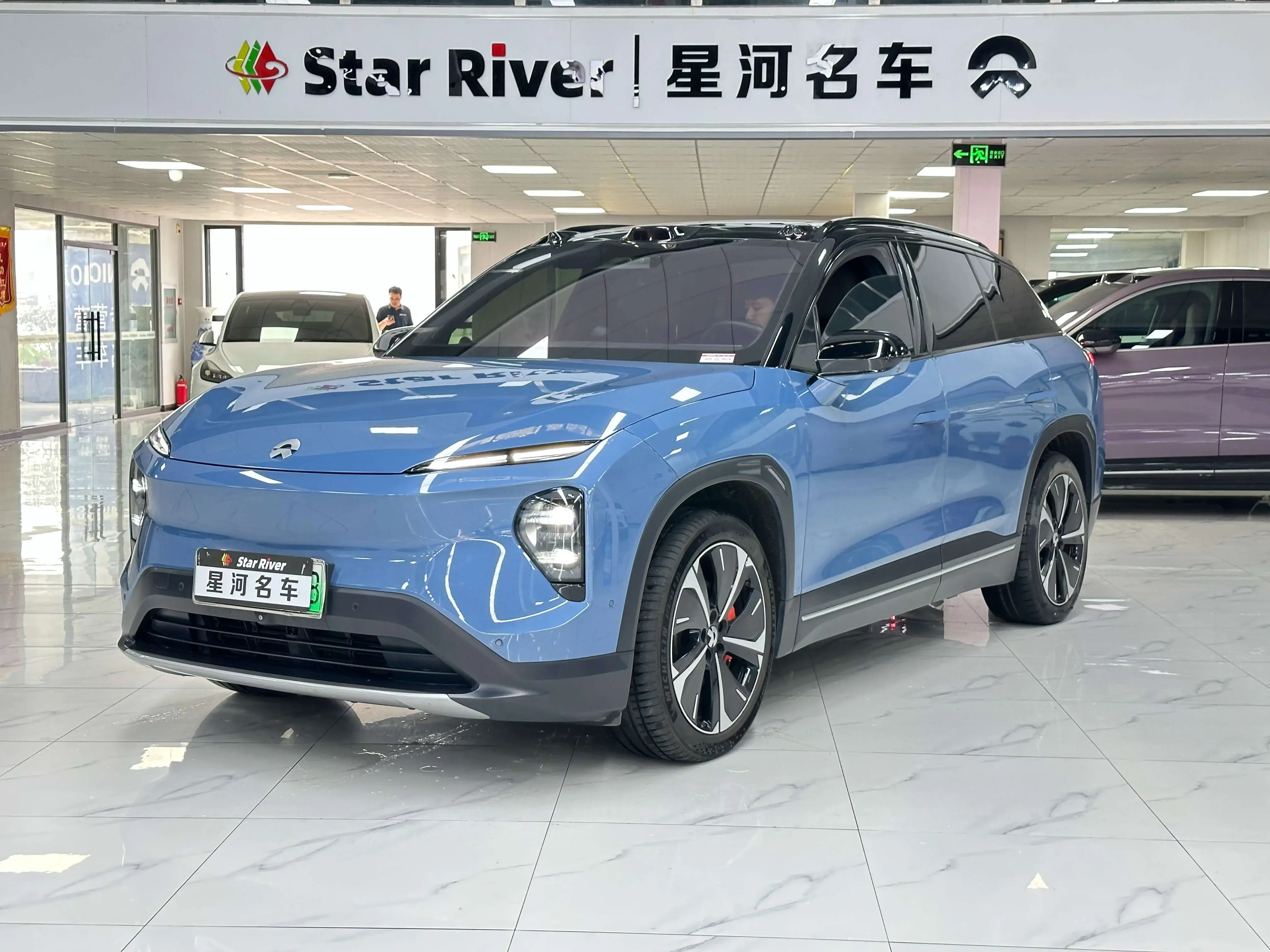 NIO ES7