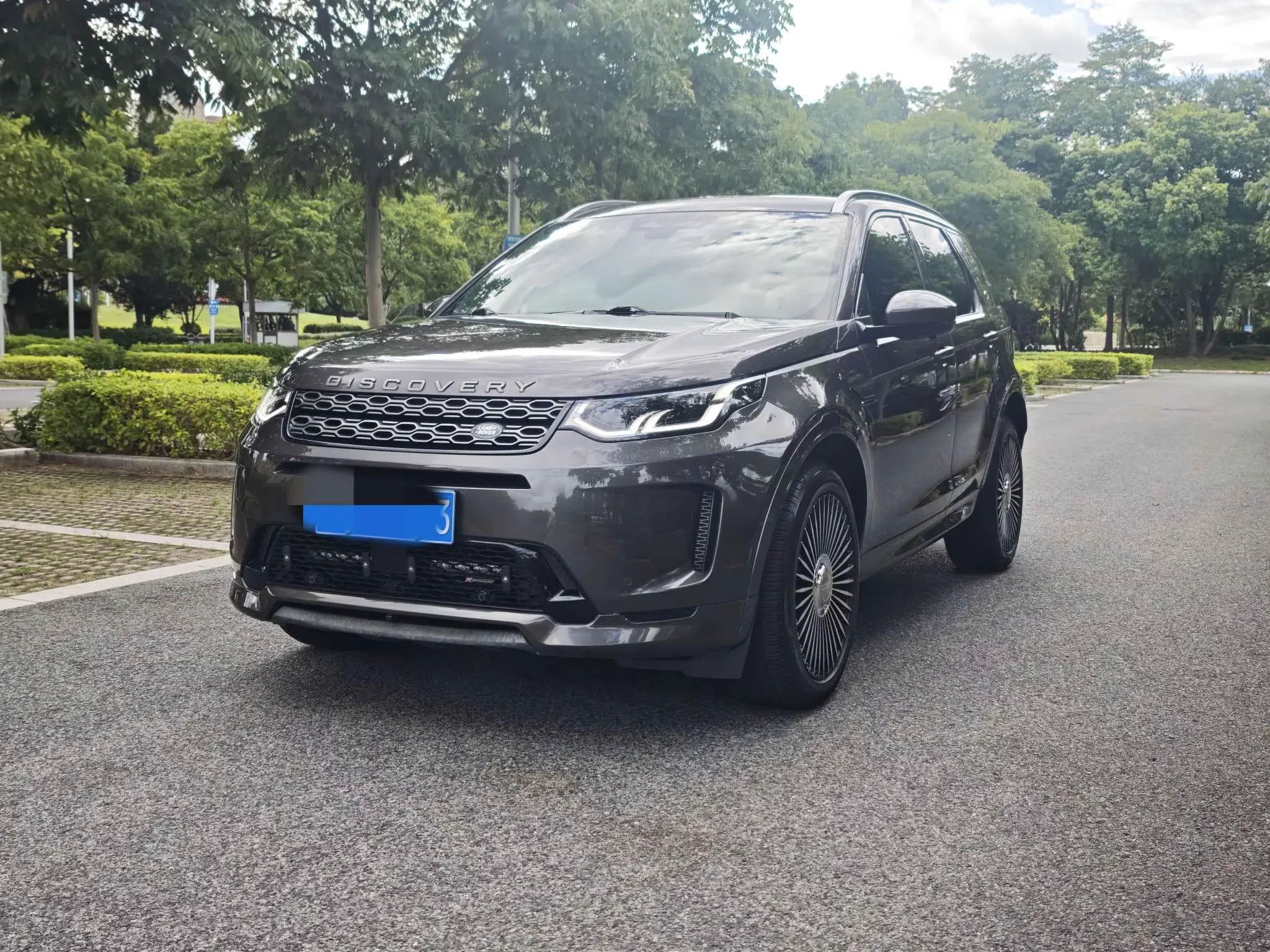 LAND ROVER DISCOVER SPORTS