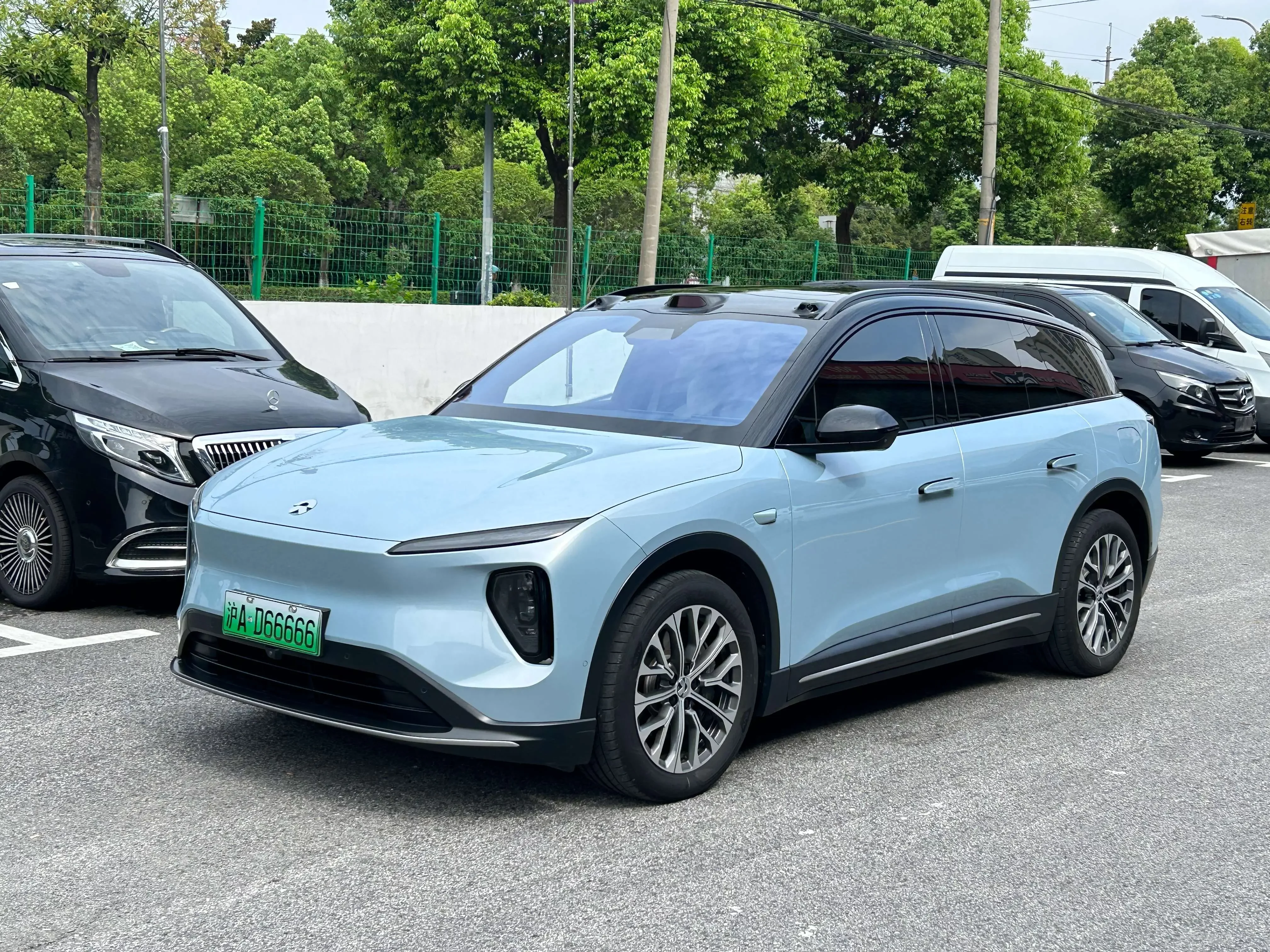 NIO ES6