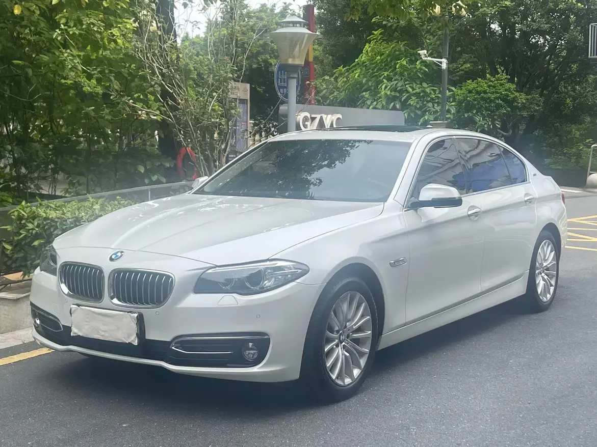 BMW 5 Series PHEV