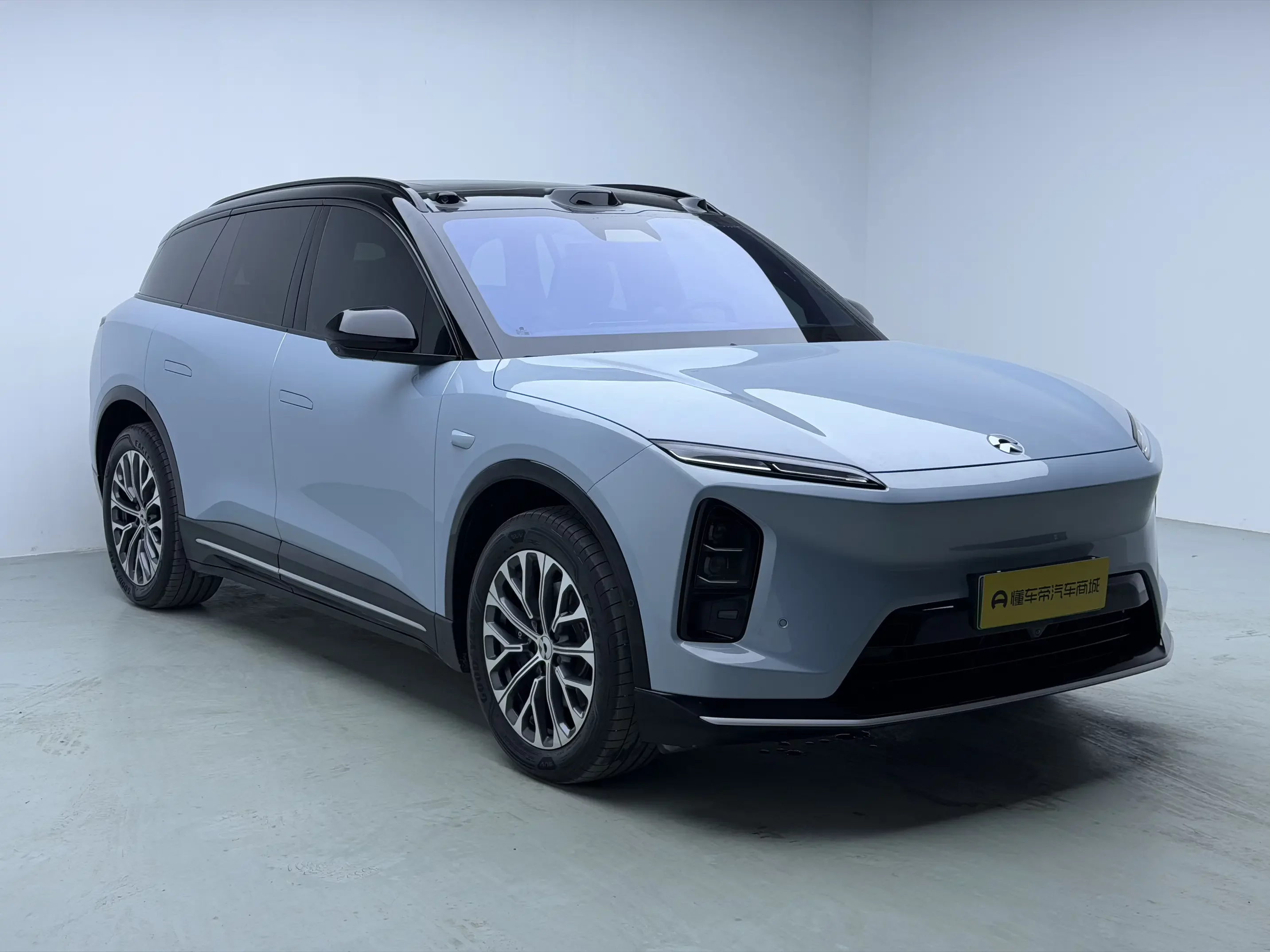 NIO ES6
