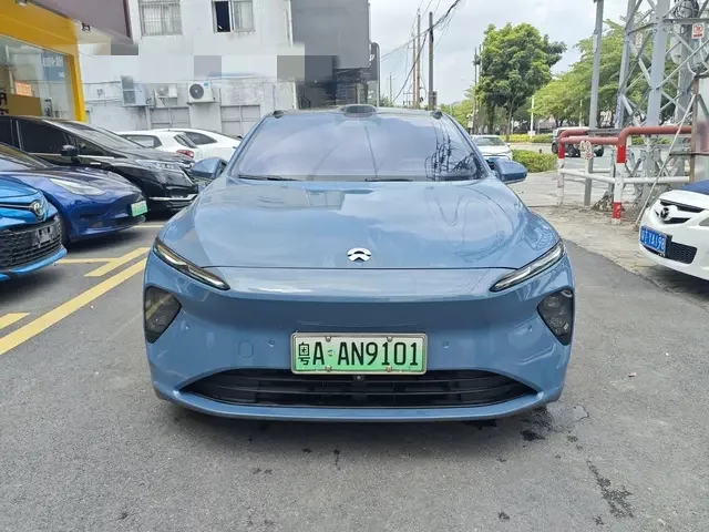 NIO ET7