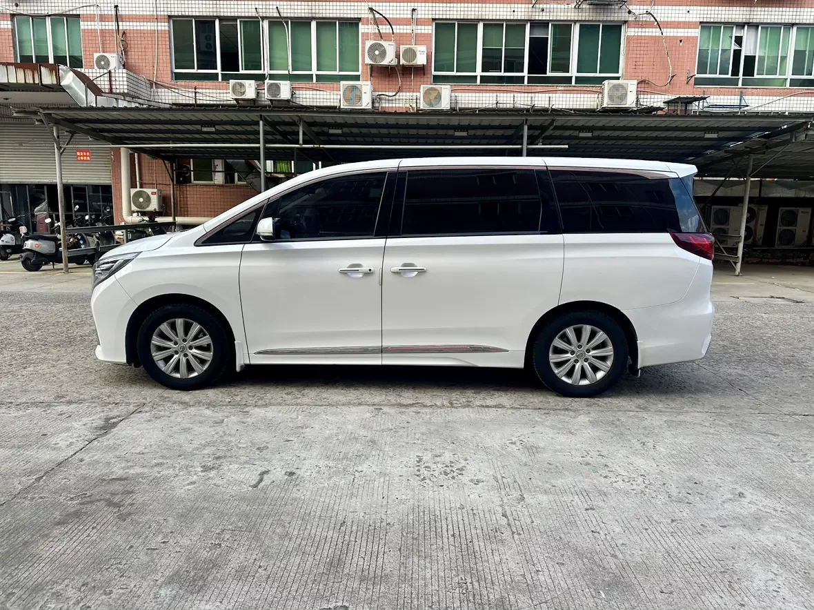 GAC Trumpchi M8
