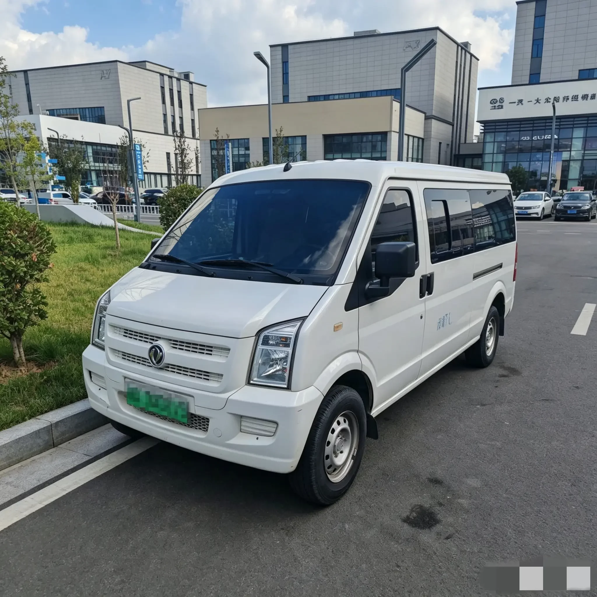 Dongfeng Xiaokang EC36