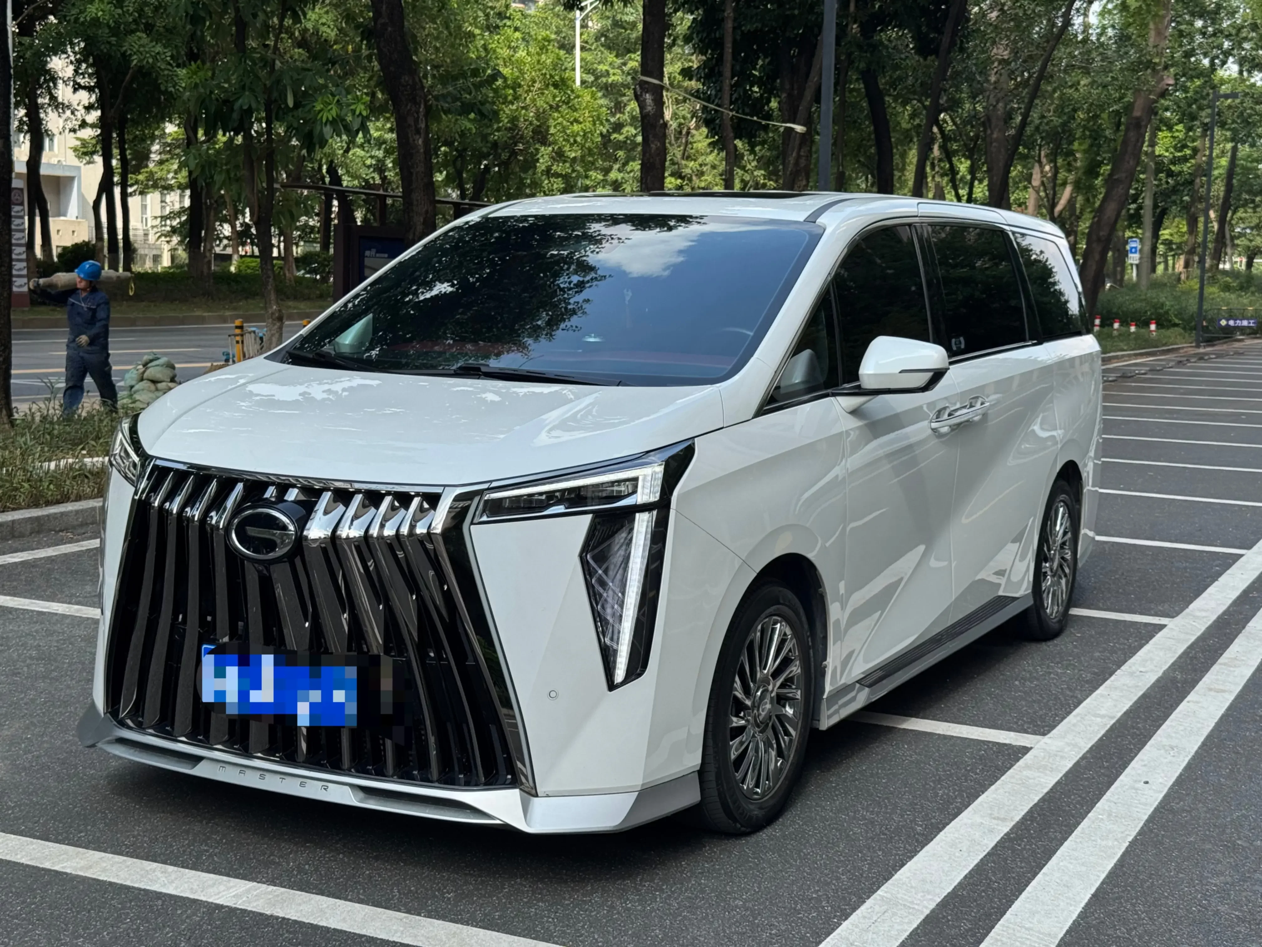 GAC Trumpchi M8
