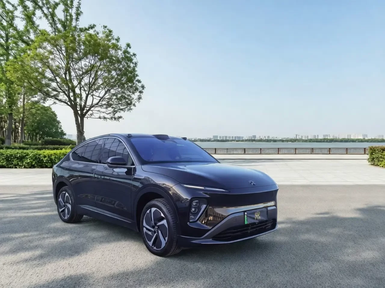 NIO EC7