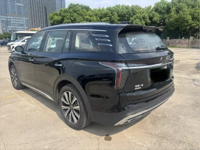 Hongqi HS7 PHEV