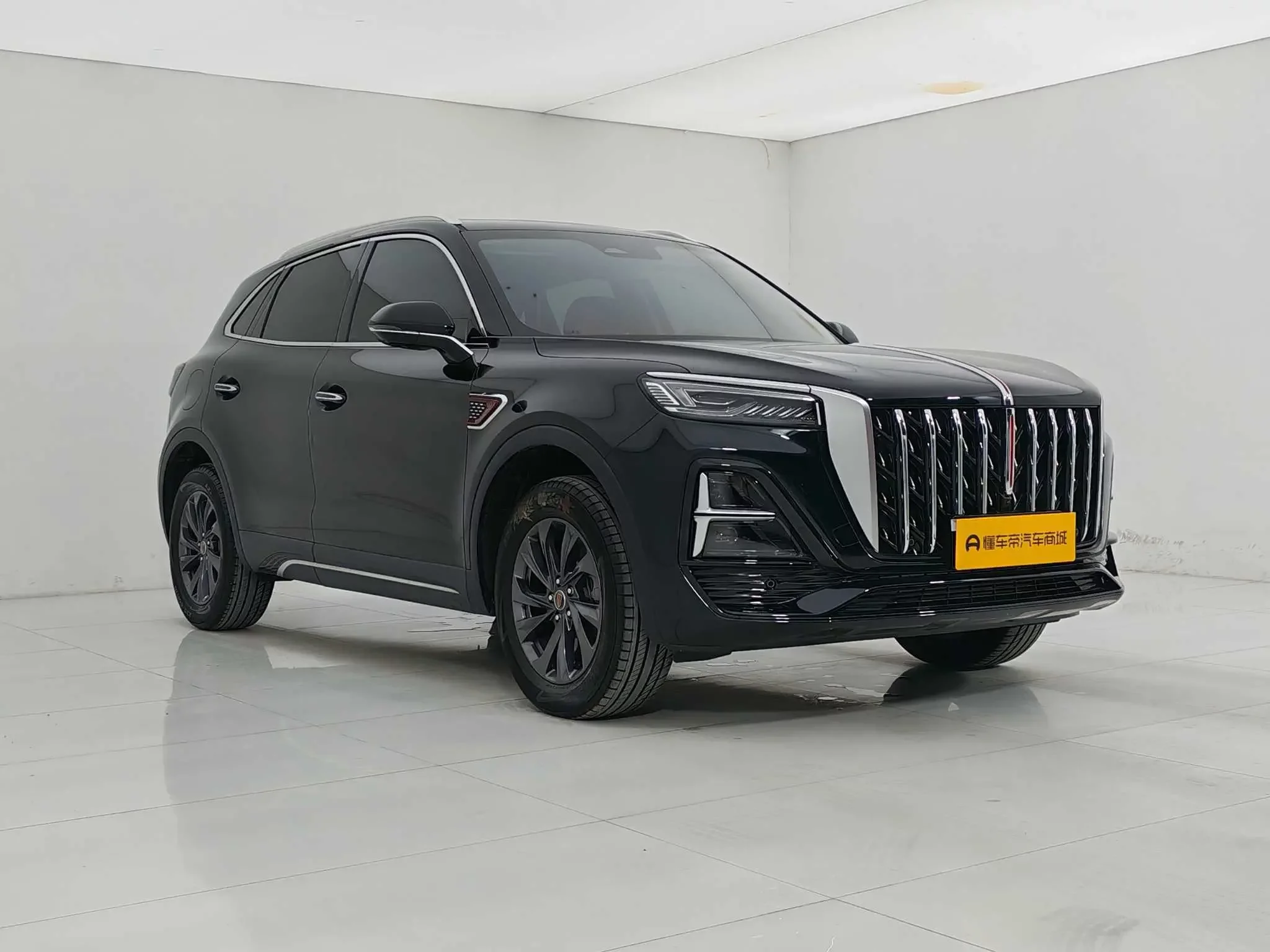 Hongqi HS5
