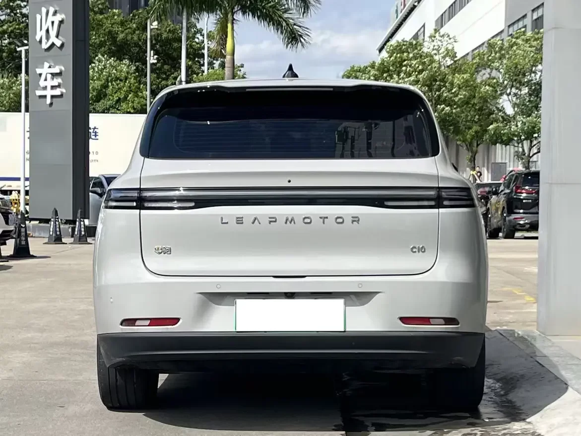 Leapmotor Zero running C10