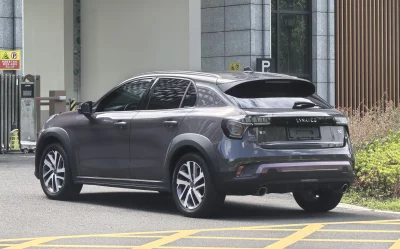 Lynk & Co 02