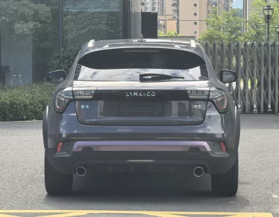 Lynk & Co 02