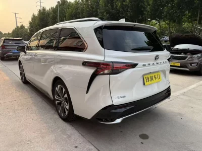 Toyota Granvia