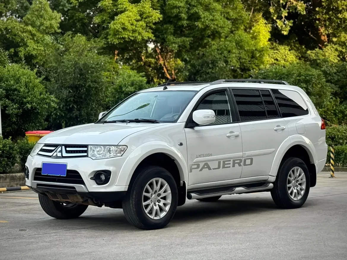 Mitsubishi Pajero Jinchang