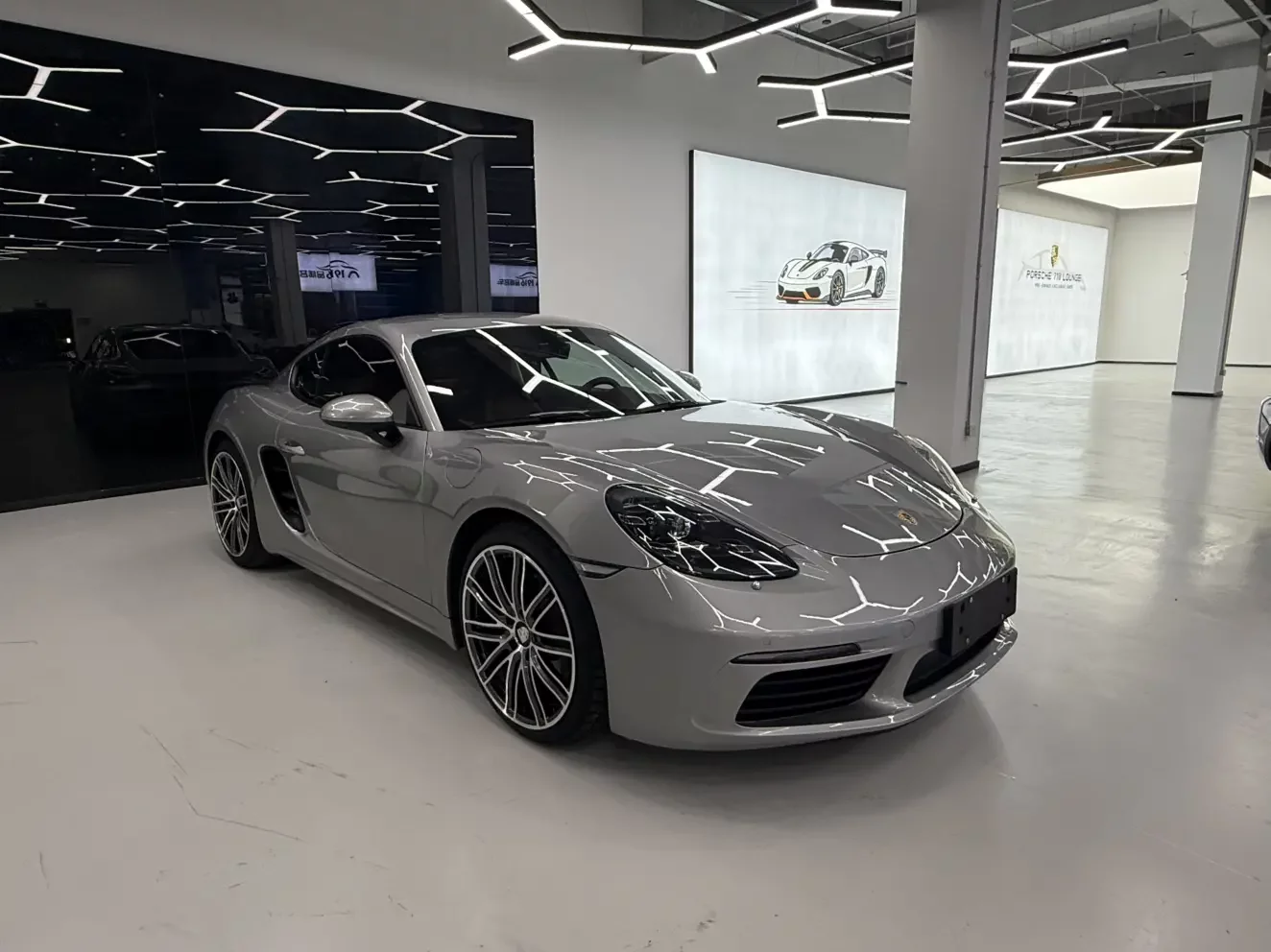 Porsche 718