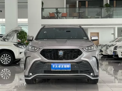 Toyota Crown Kluger