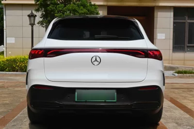Mercedes-Benz EQE SUV