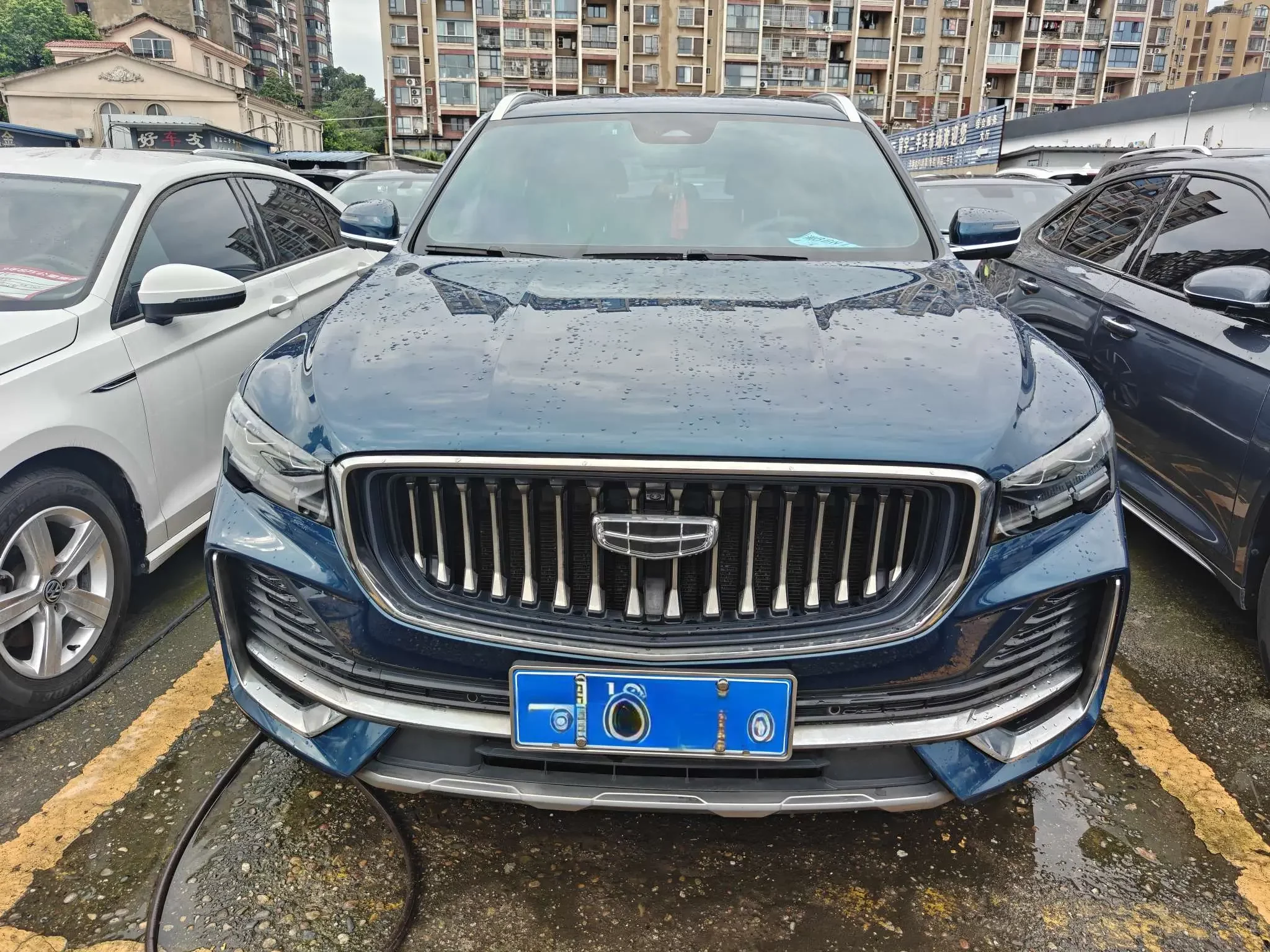 Geely Monjaro (Xingyue L)  из Китая