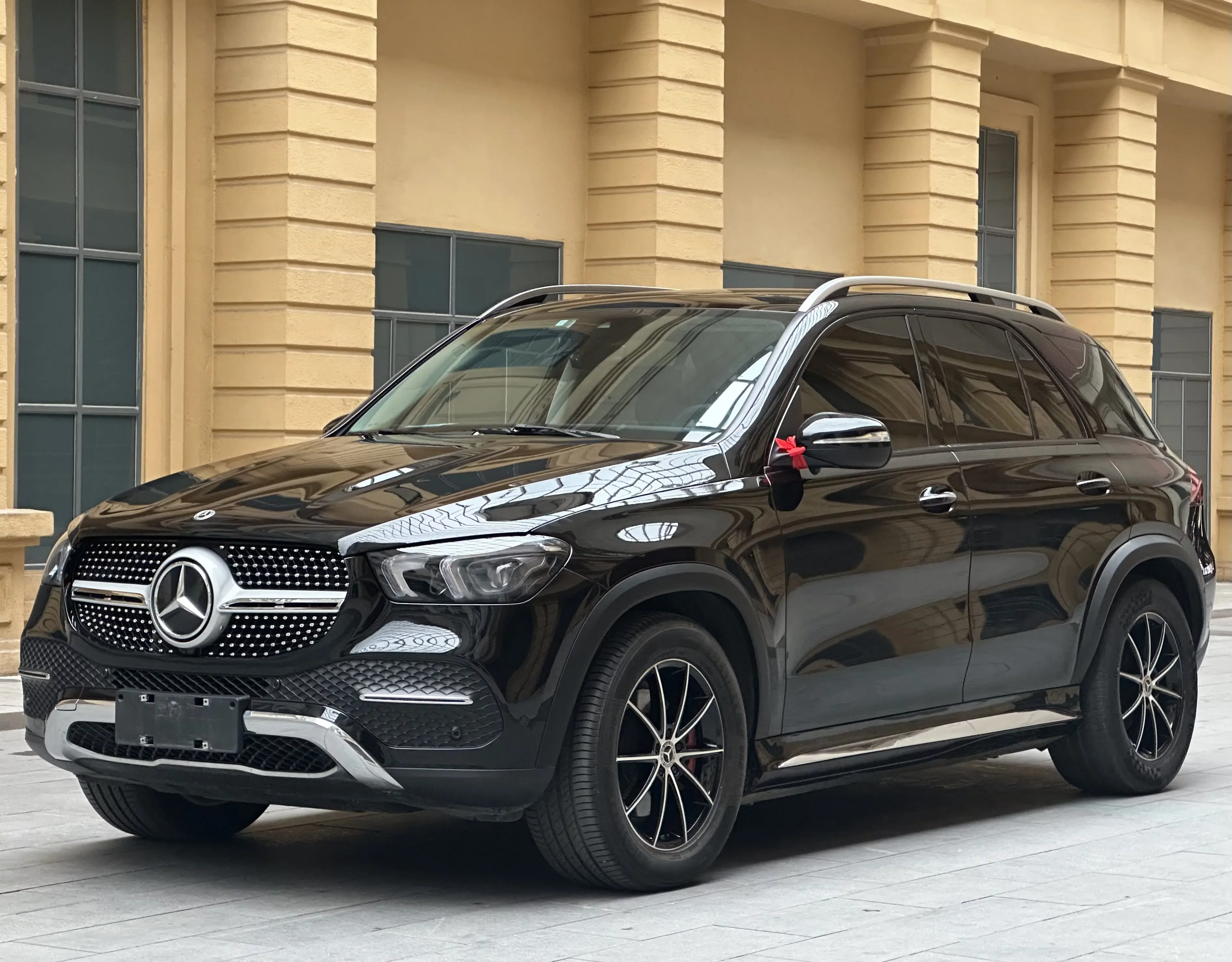 Mercedes-Benz GLE (Imported)