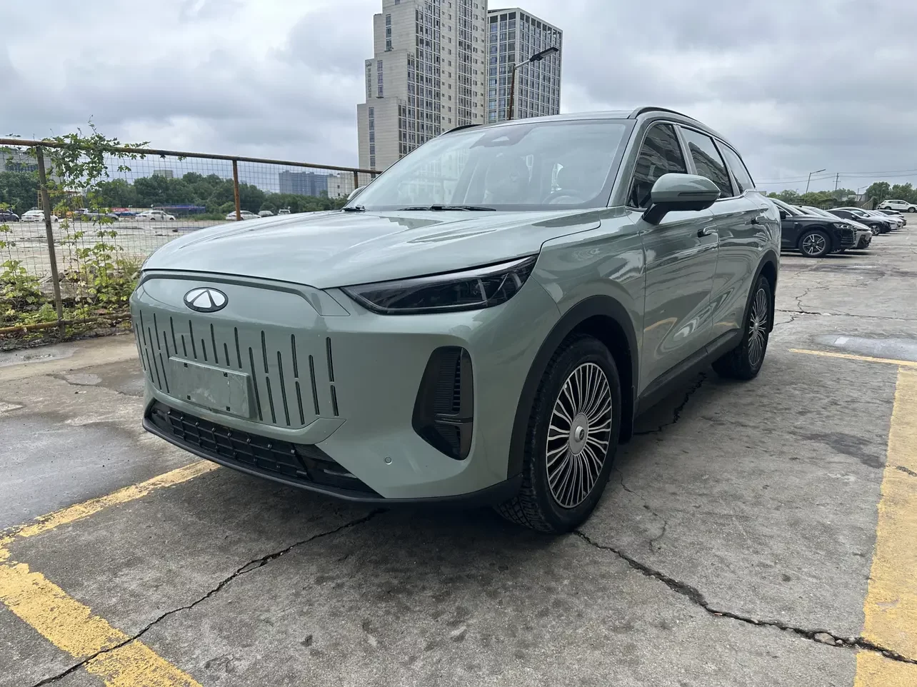 Chery Fengyun T9
