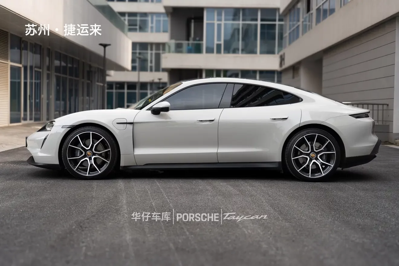 Porsche Taycan