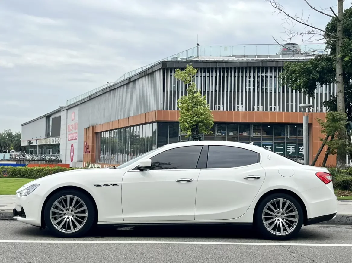 Maserati Ghibli