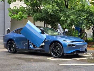 XPeng P7