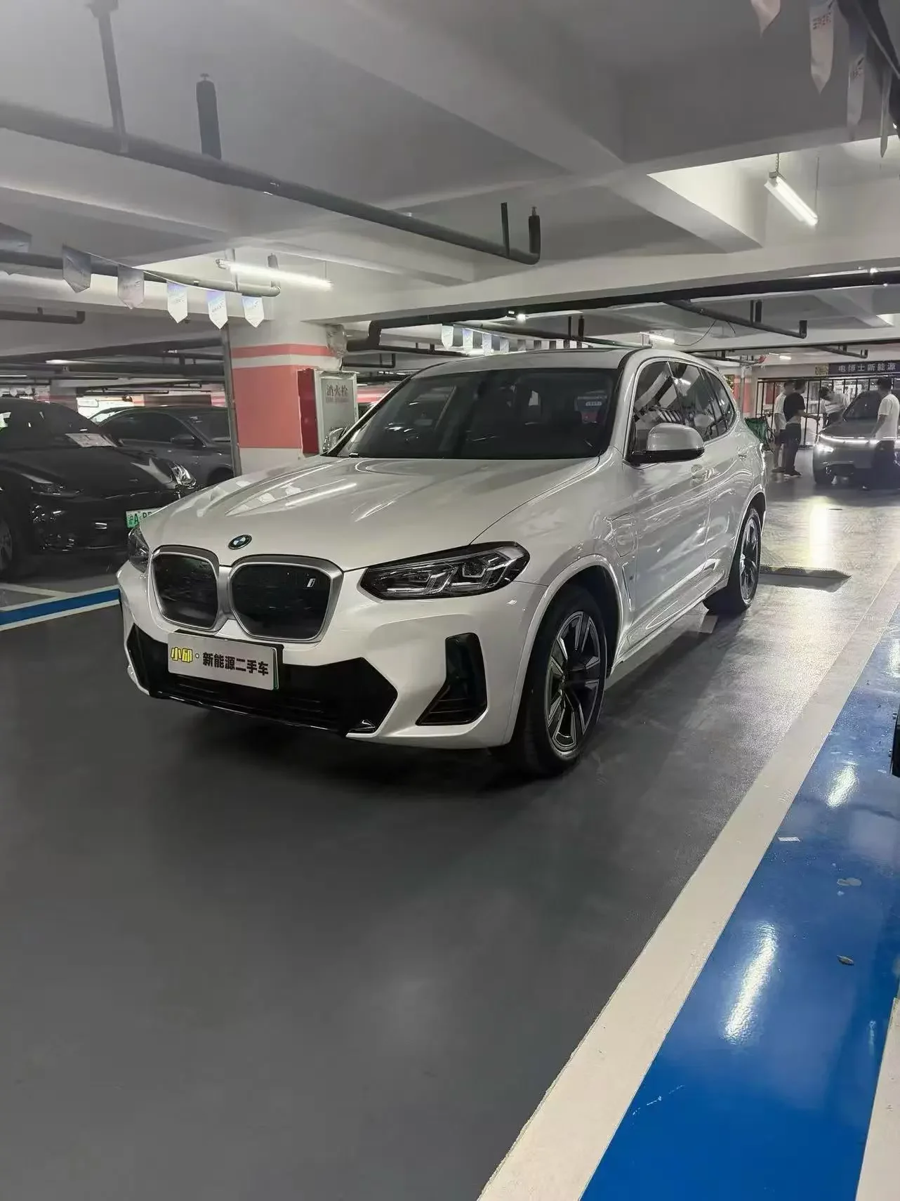 BMW iX3