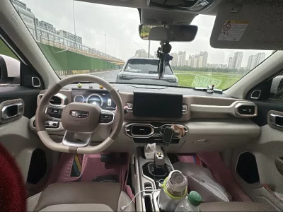 Geely ICON
