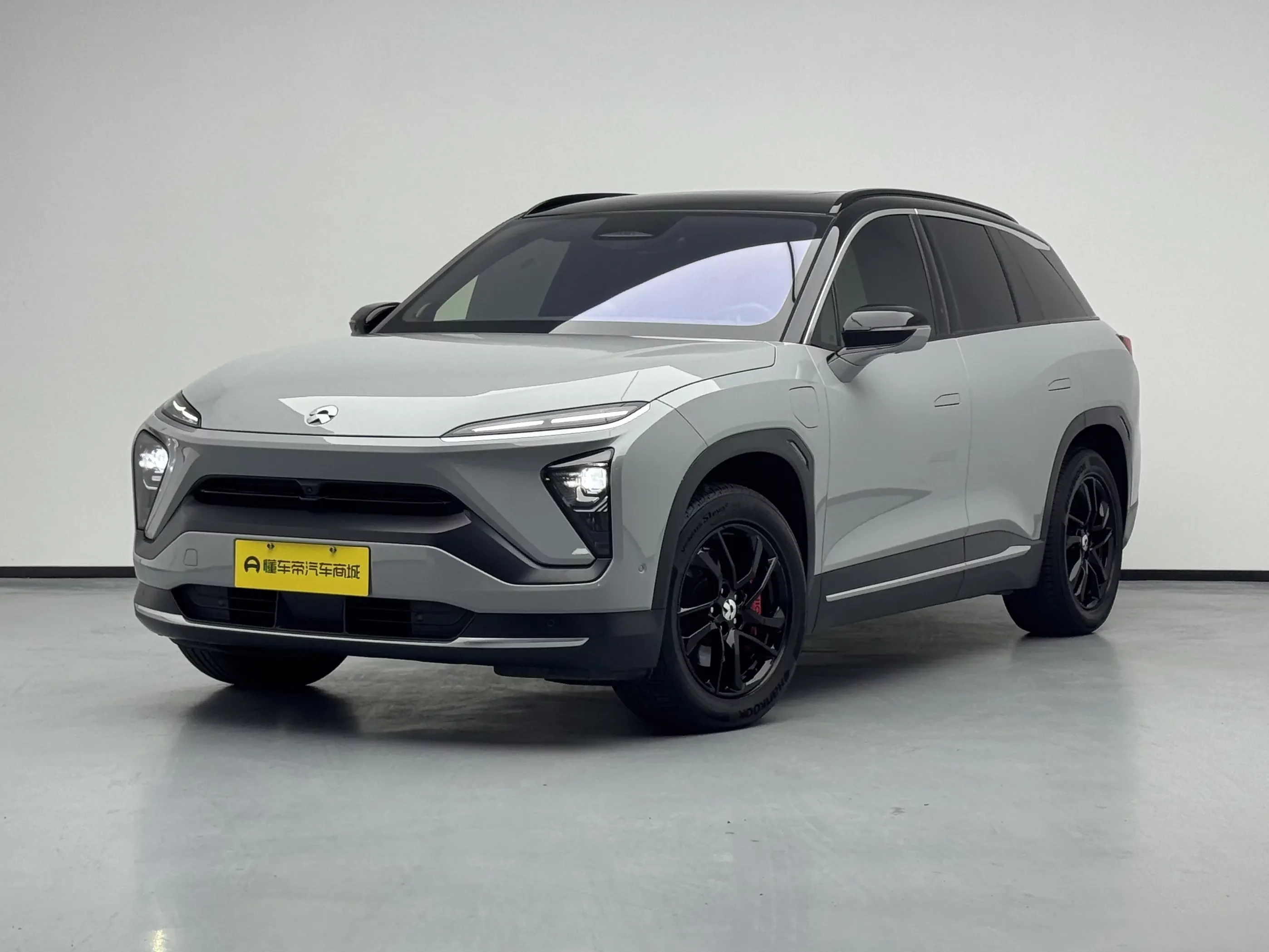 NIO ES6
