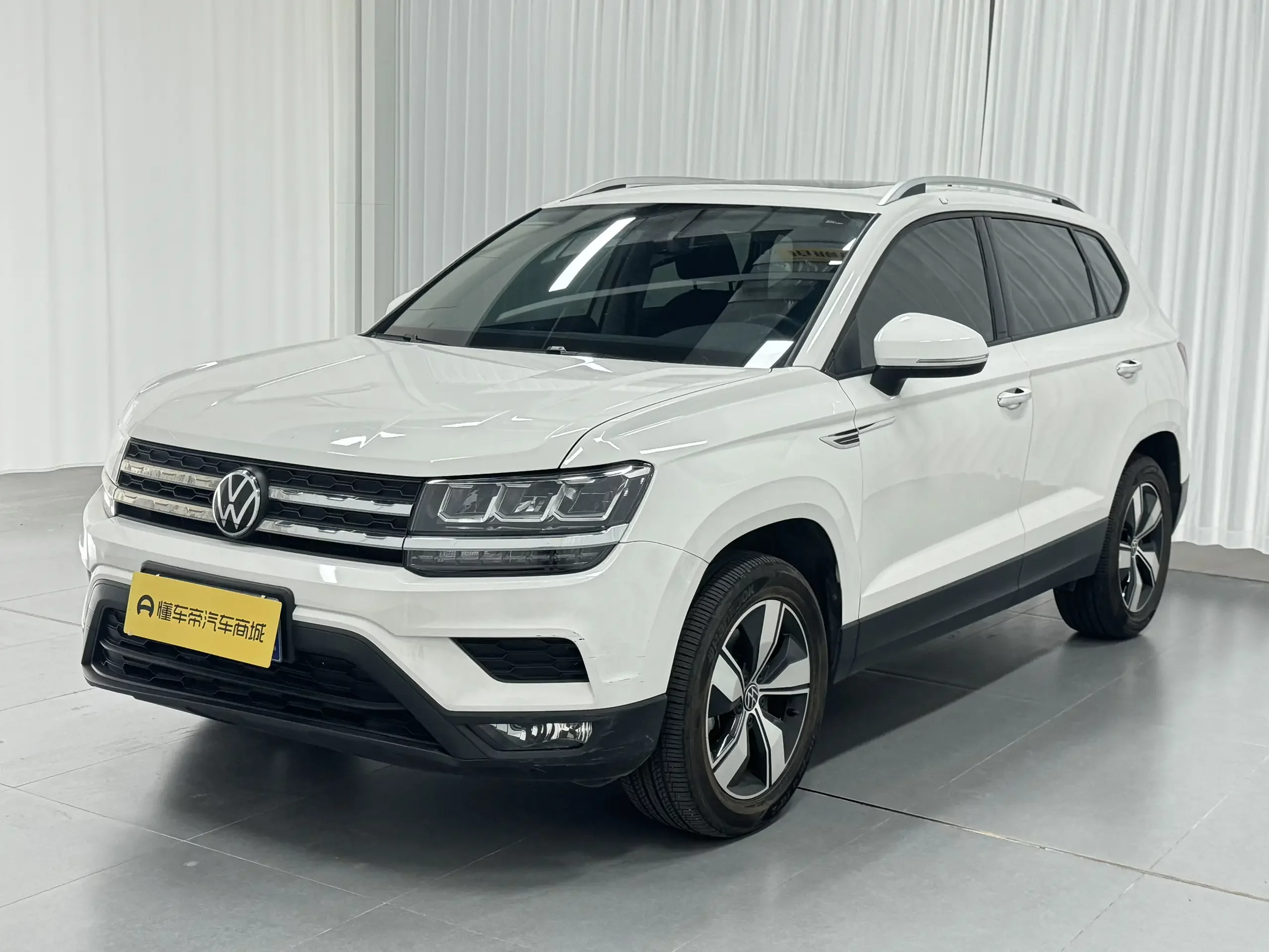 Volkswagen Tharu