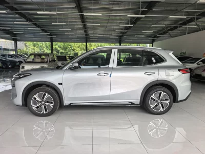 Geely Galaxy Starship 7 EM-i